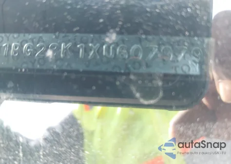 1999 Toyota Camry Le из США, поврежденный, VIN 4T1BG28K1XU607979